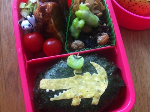 黄色いワニのキャラ弁